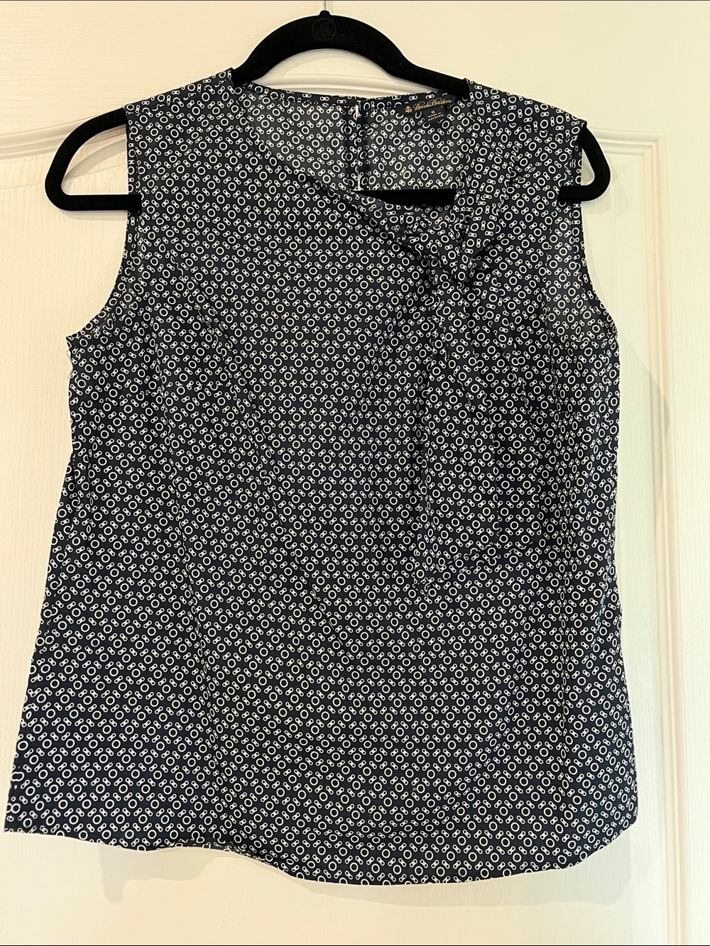 Brooks Brothers Navy and White Sleeveless Geometric Camisole